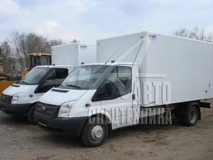 FORD Tranzit 350 с фургоном из сэндвич-панелей